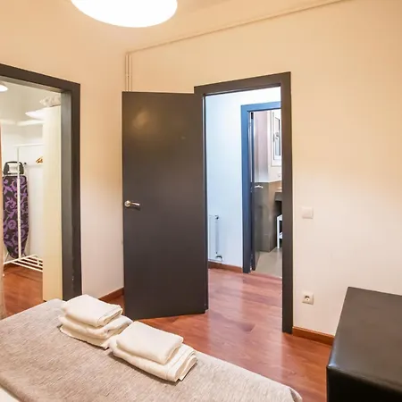 شقة 34ind1119- Near Sagrada Familia برشلونة